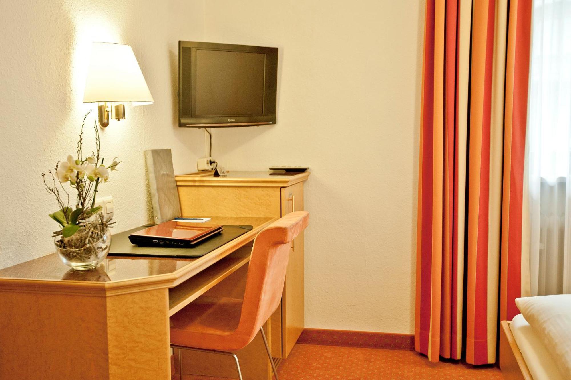 Wuermtaler Gaestehaus Gräfelfing Rum bild